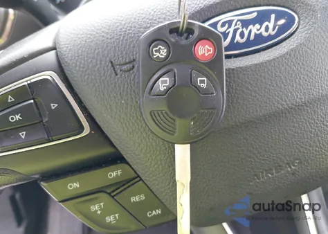 2018 Ford Escape Sel z USA, uszkodzony, nr VIN 1FMCU0HD4JUC68919